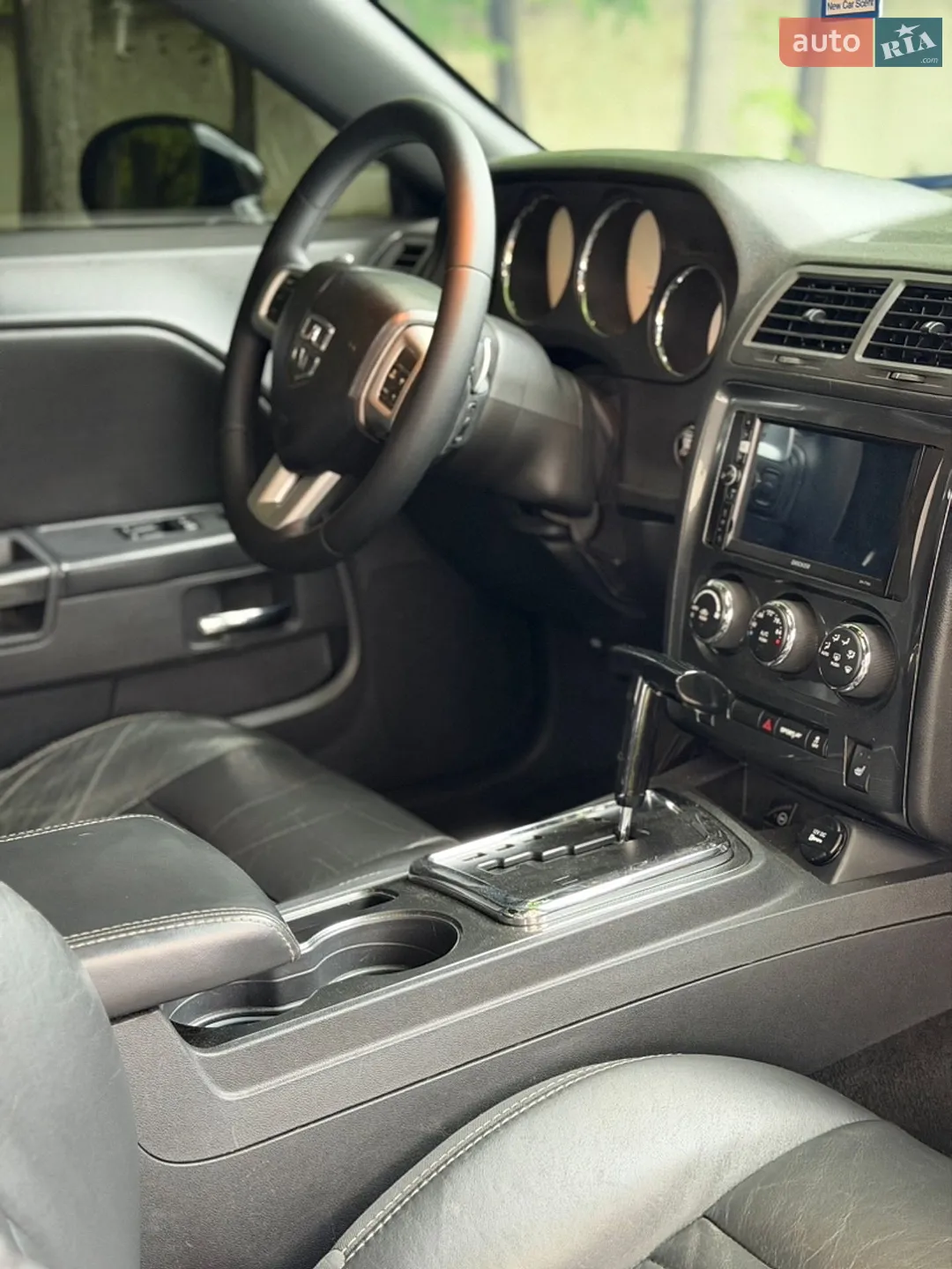 2014 Dodge Challenger - мініатюра 14