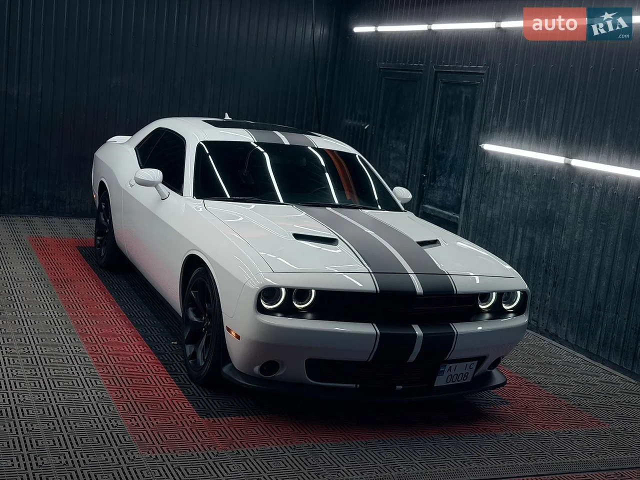 2018 Dodge Challenger - мініатюра 18
