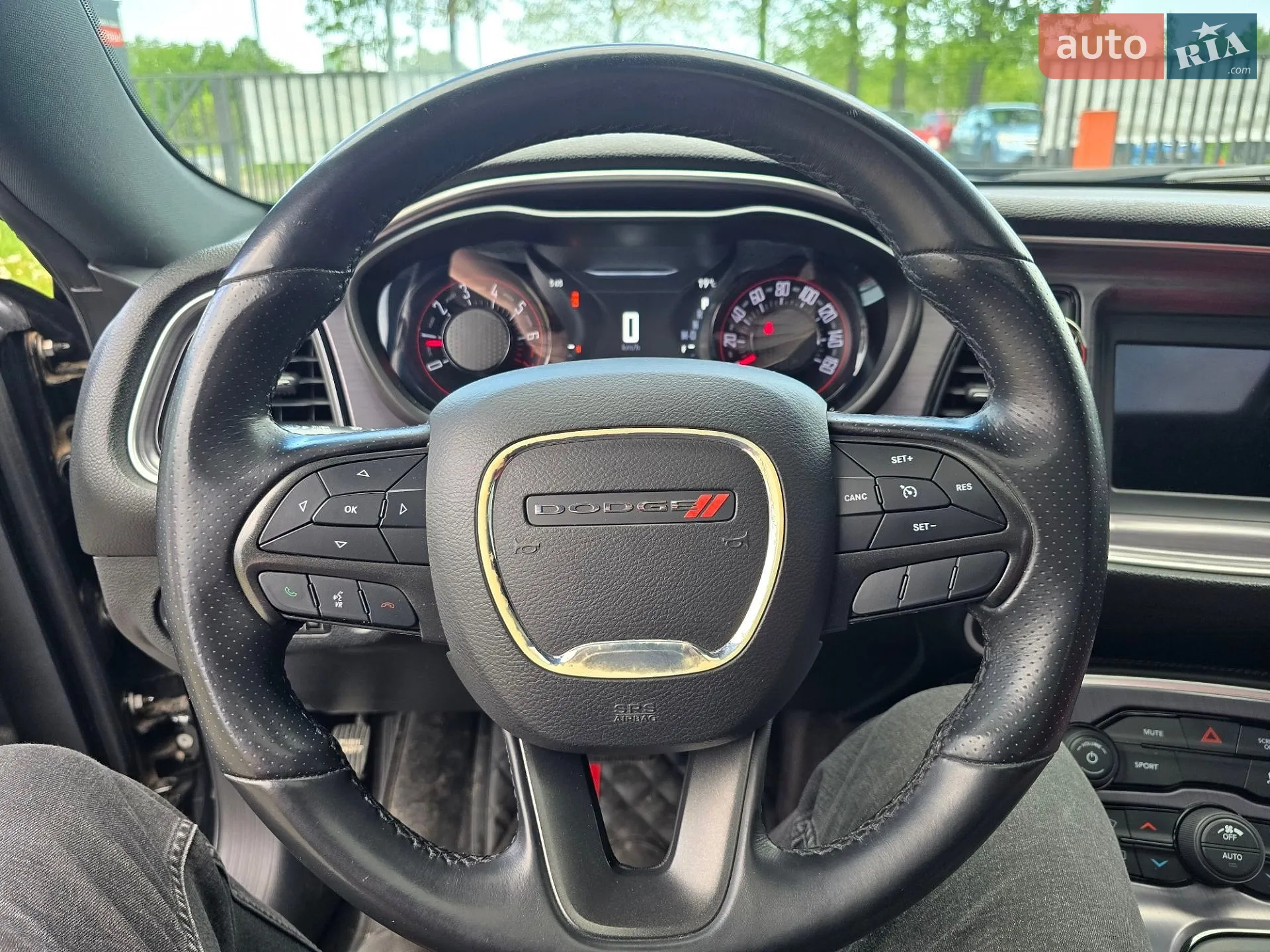 2018 Dodge Challenger - мініатюра 16