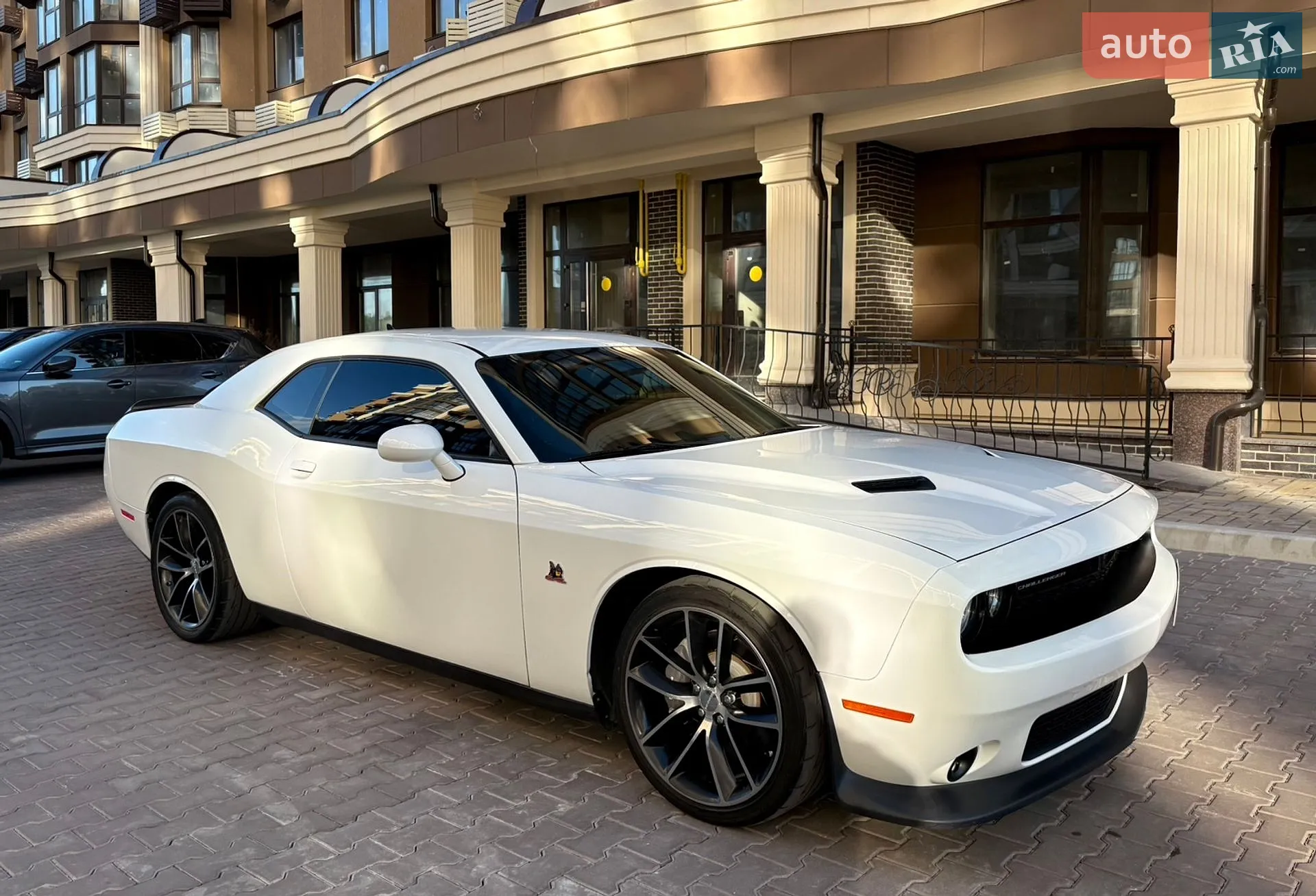 2016 Dodge Challenger - мініатюра 3