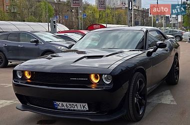 Купе Dodge Challenger 2017 в Києві