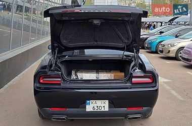 Купе Dodge Challenger 2017 в Києві