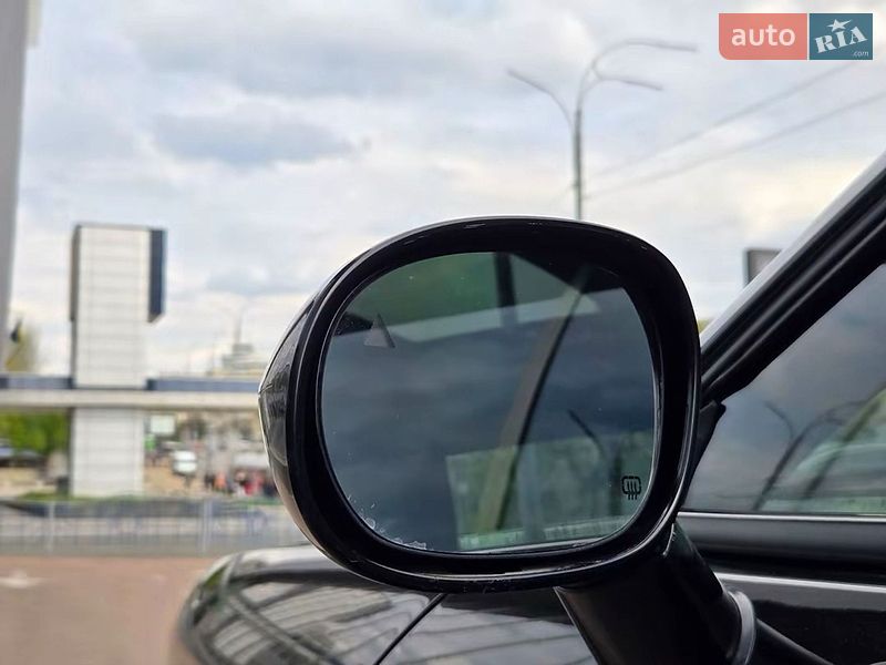 Купе Dodge Challenger 2017 в Києві