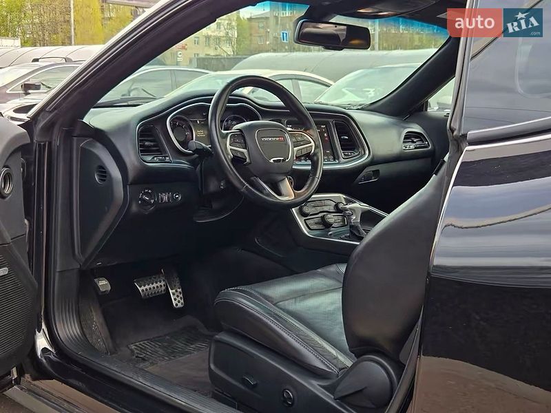 Купе Dodge Challenger 2017 в Києві
