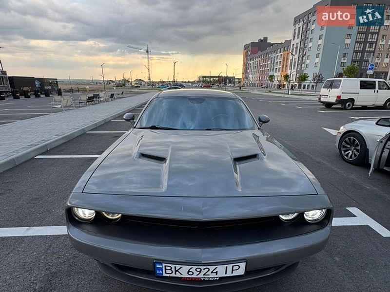 Купе Dodge Challenger 2018 в Рівному фото 12 Купе Dodge Challenger 2018 в Рівному