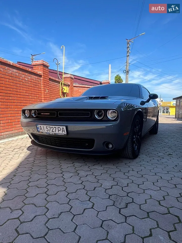 2018 Dodge Challenger - мініатюра 23