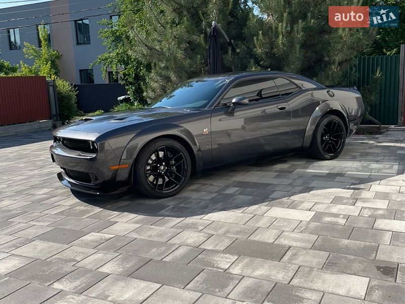 Купе Dodge Challenger 2020 в Киеве