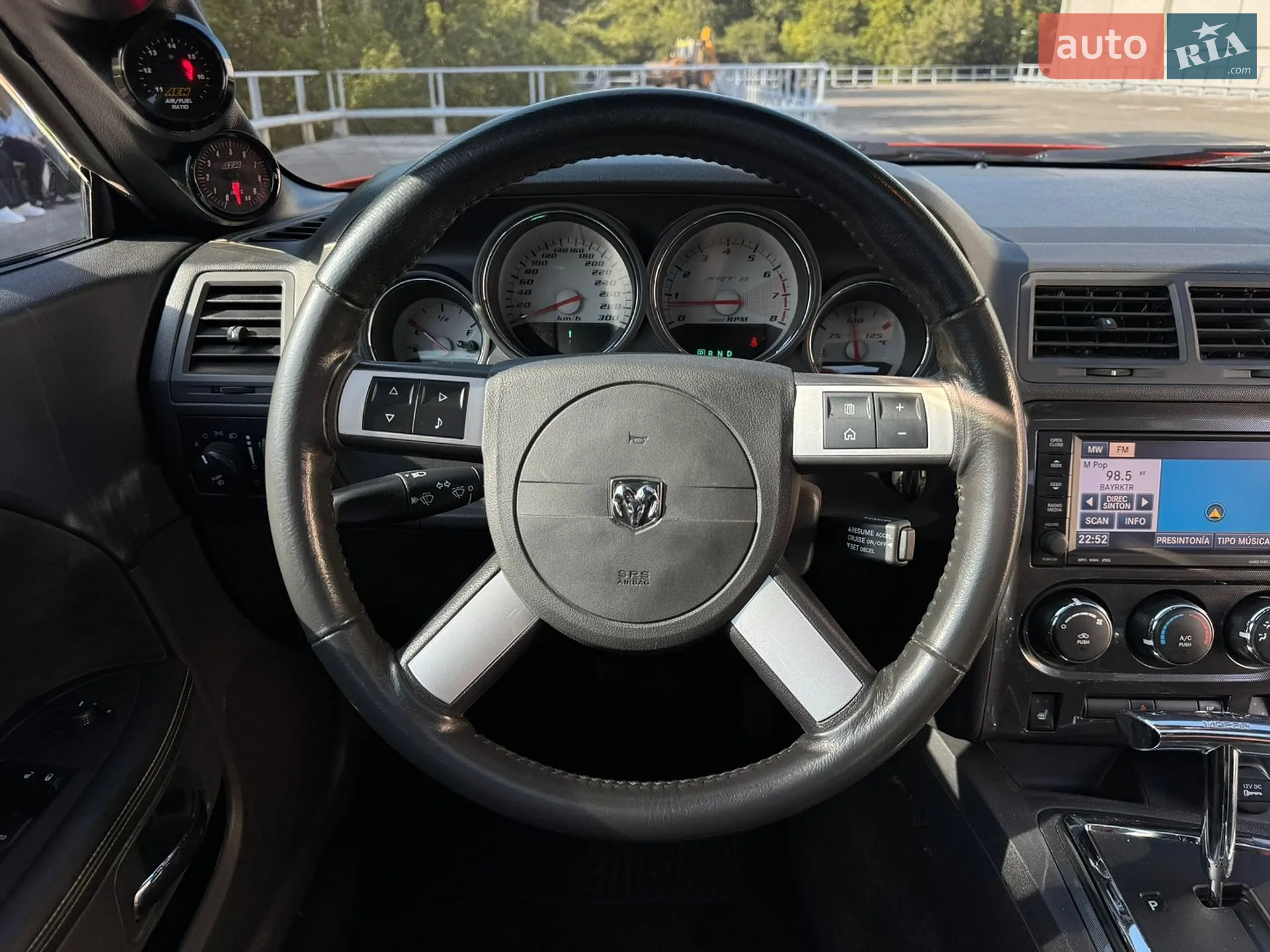 2010 Dodge Challenger - мініатюра 15