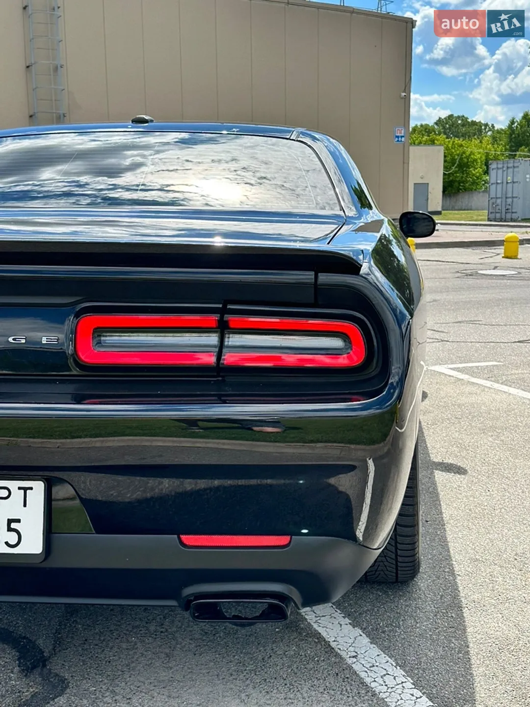 2017 Dodge Challenger - мініатюра 10