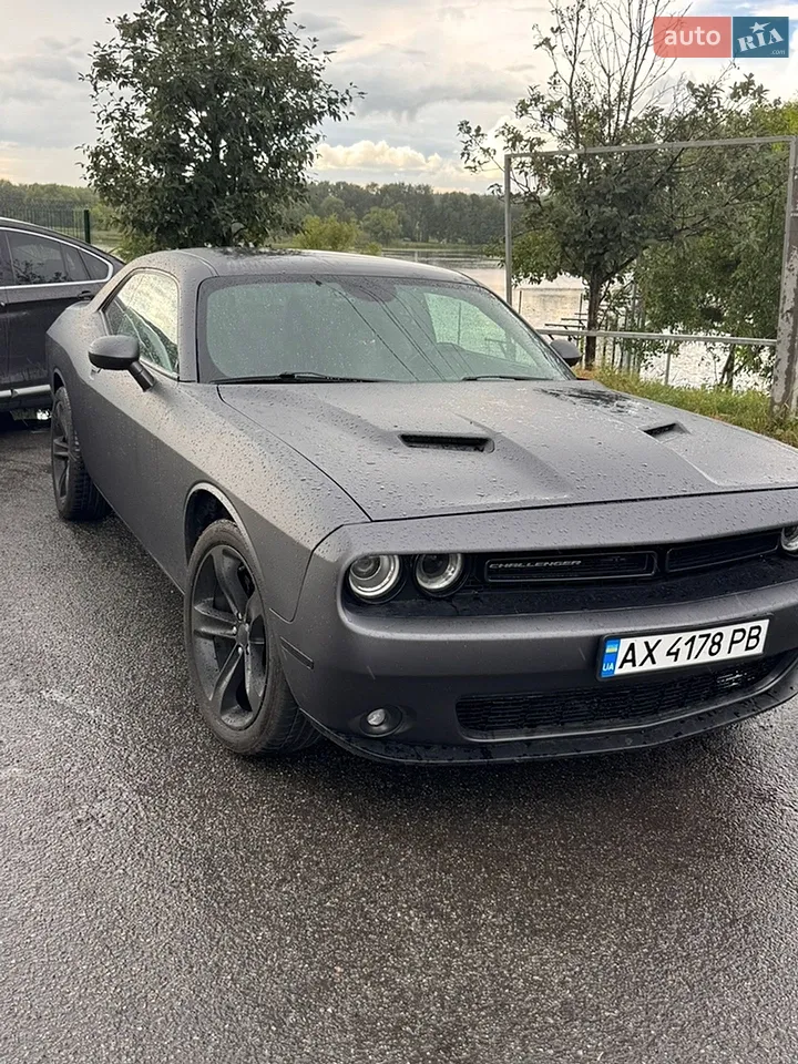 2016 Dodge Challenger - мініатюра 11