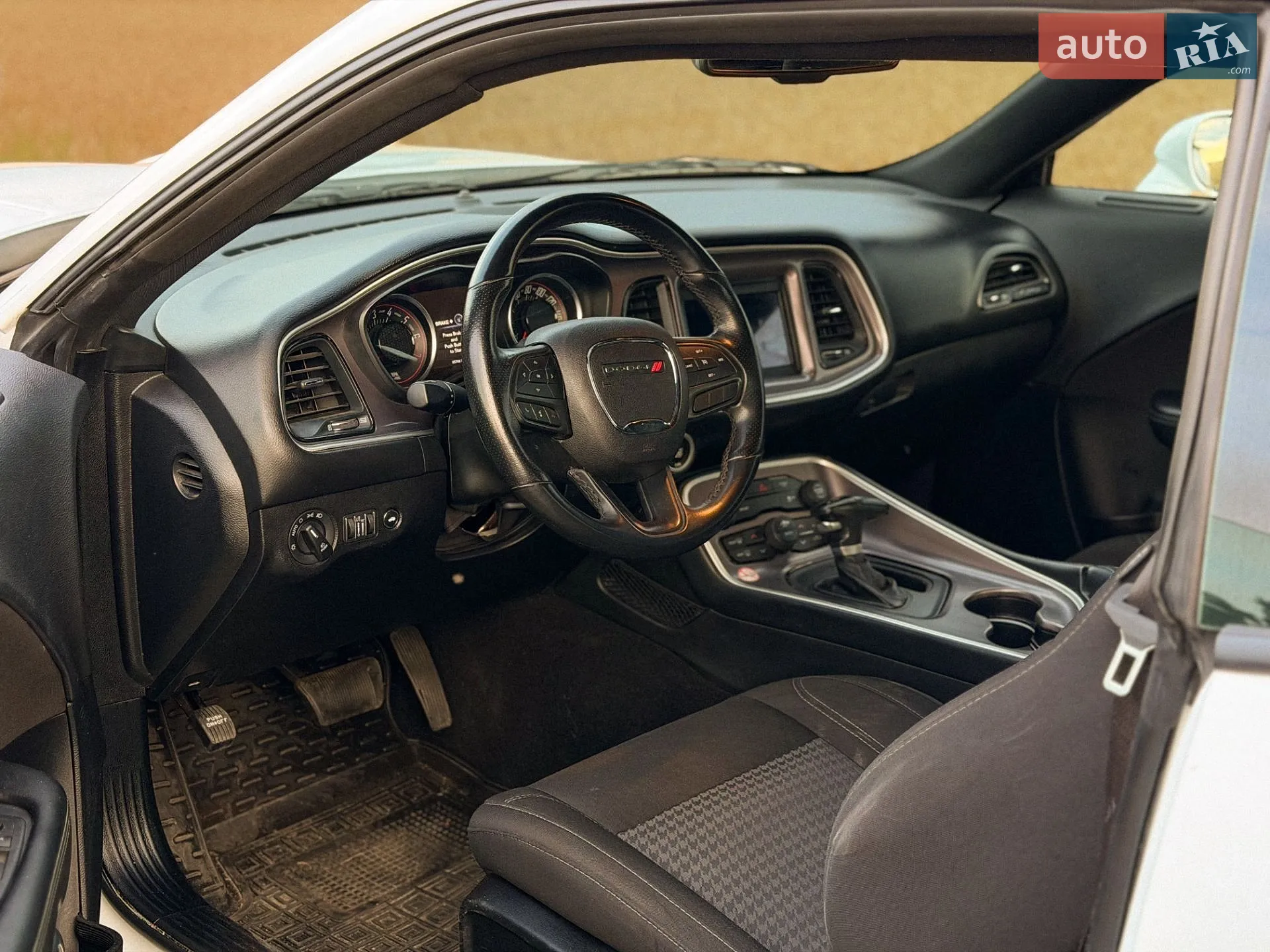 2022 Dodge Challenger - мініатюра 16