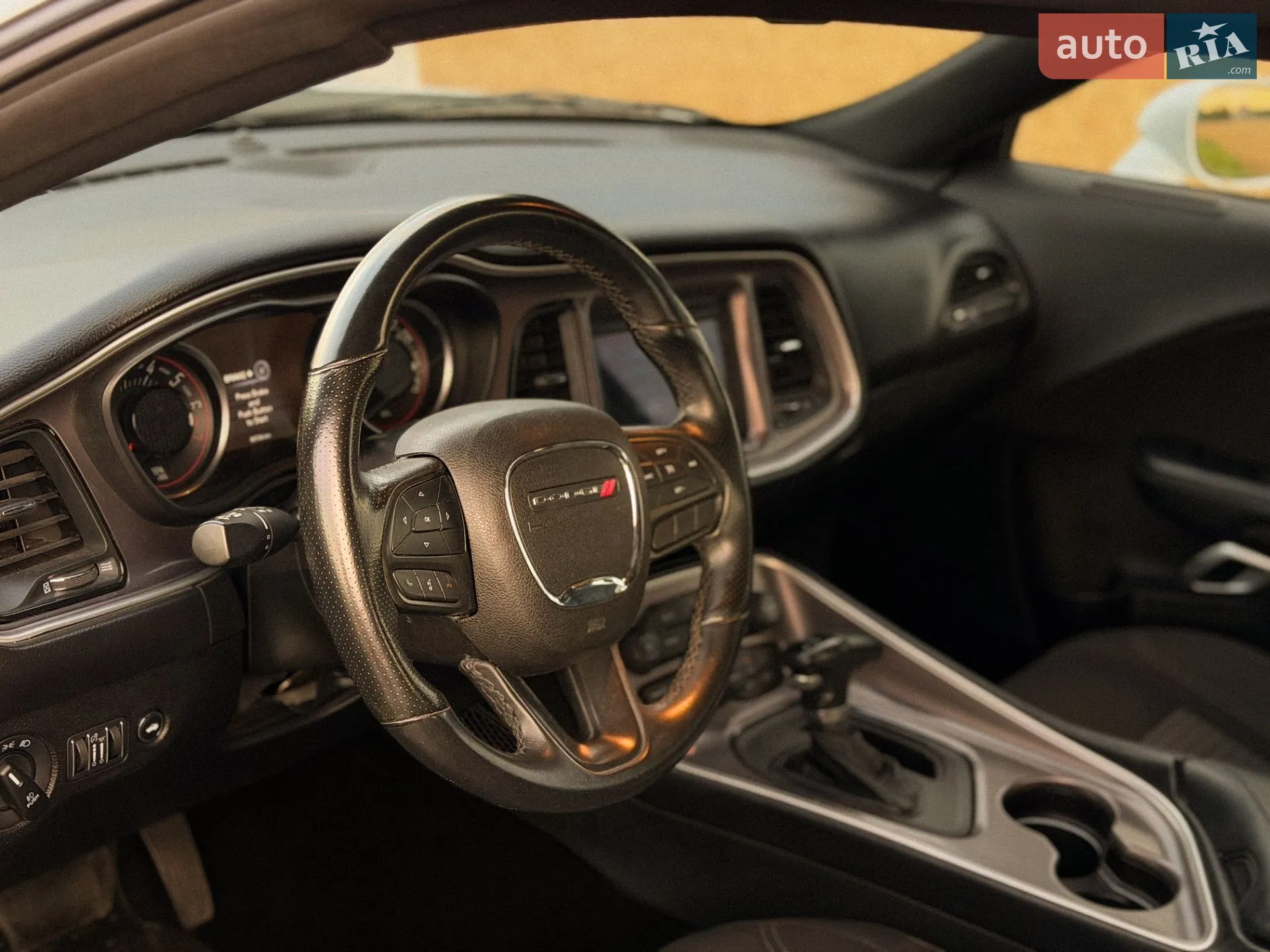 2022 Dodge Challenger - мініатюра 18