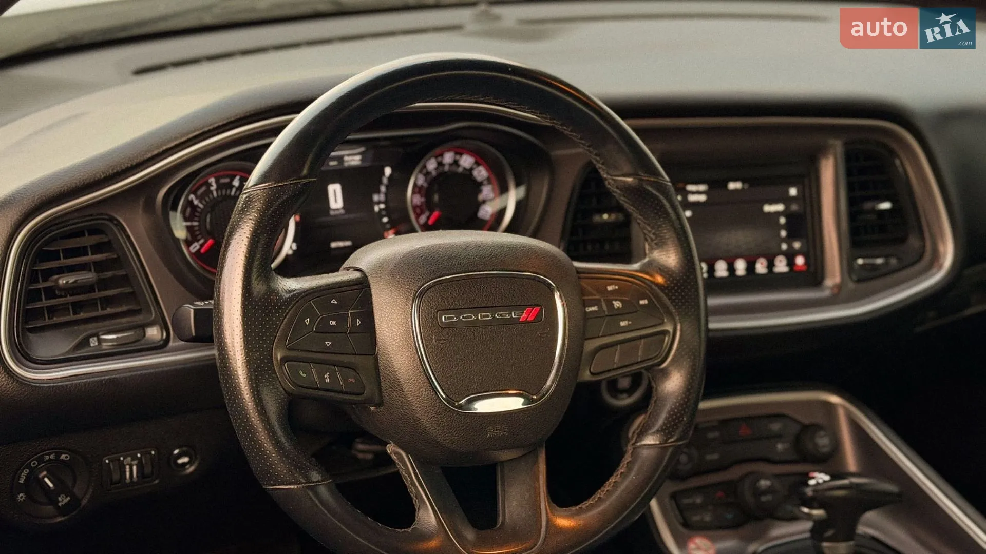 2022 Dodge Challenger - мініатюра 19