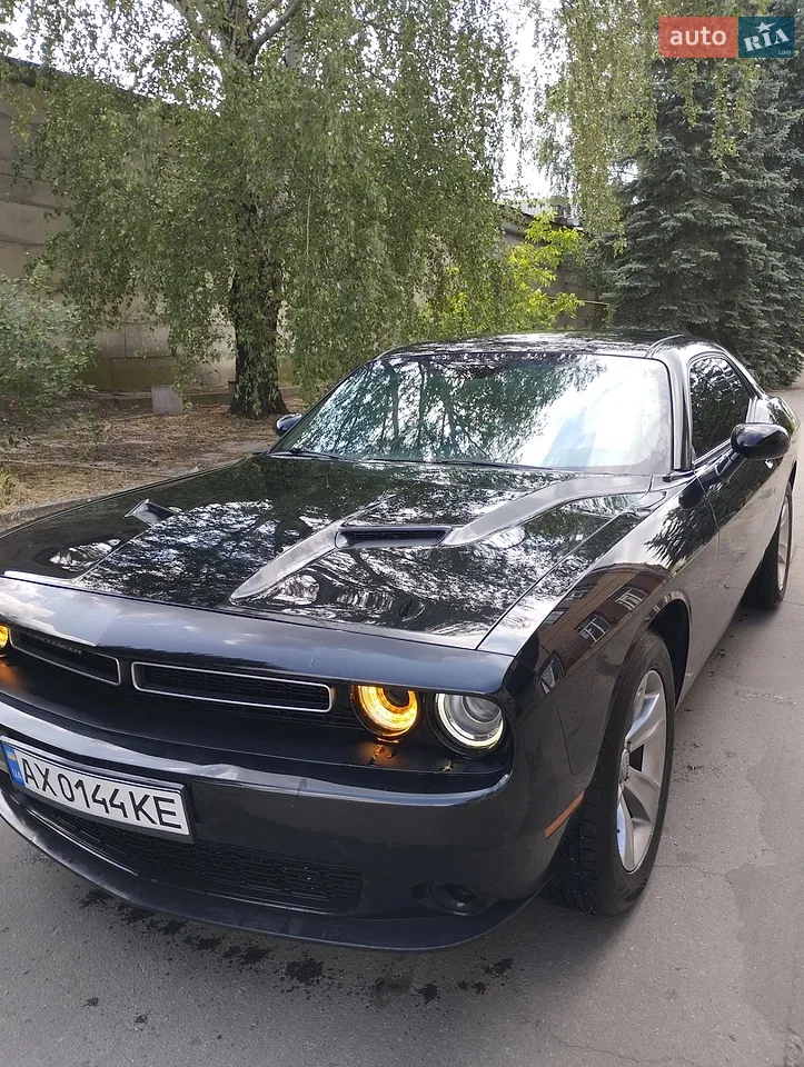 2016 Dodge Challenger - мініатюра 8