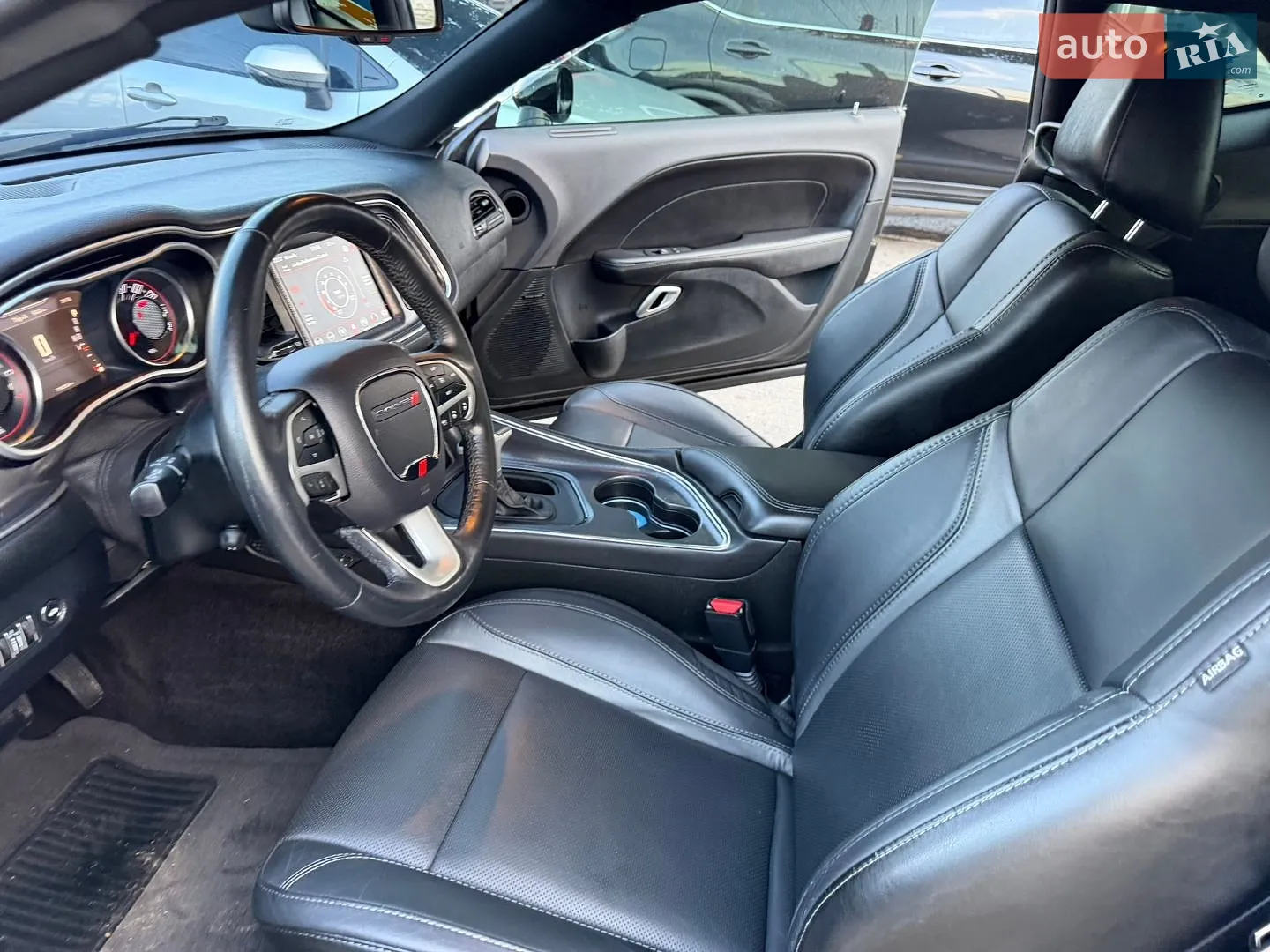 2018 Dodge Challenger - мініатюра 39