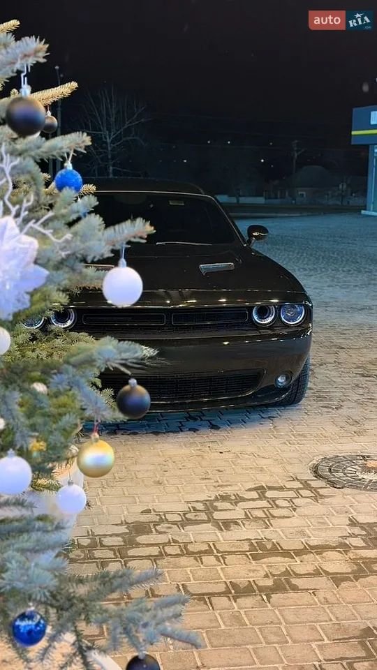 2016 Dodge Challenger - мініатюра 9
