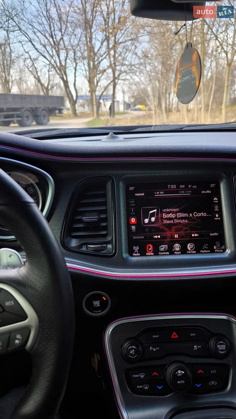 2015 Dodge Challenger - мініатюра 10