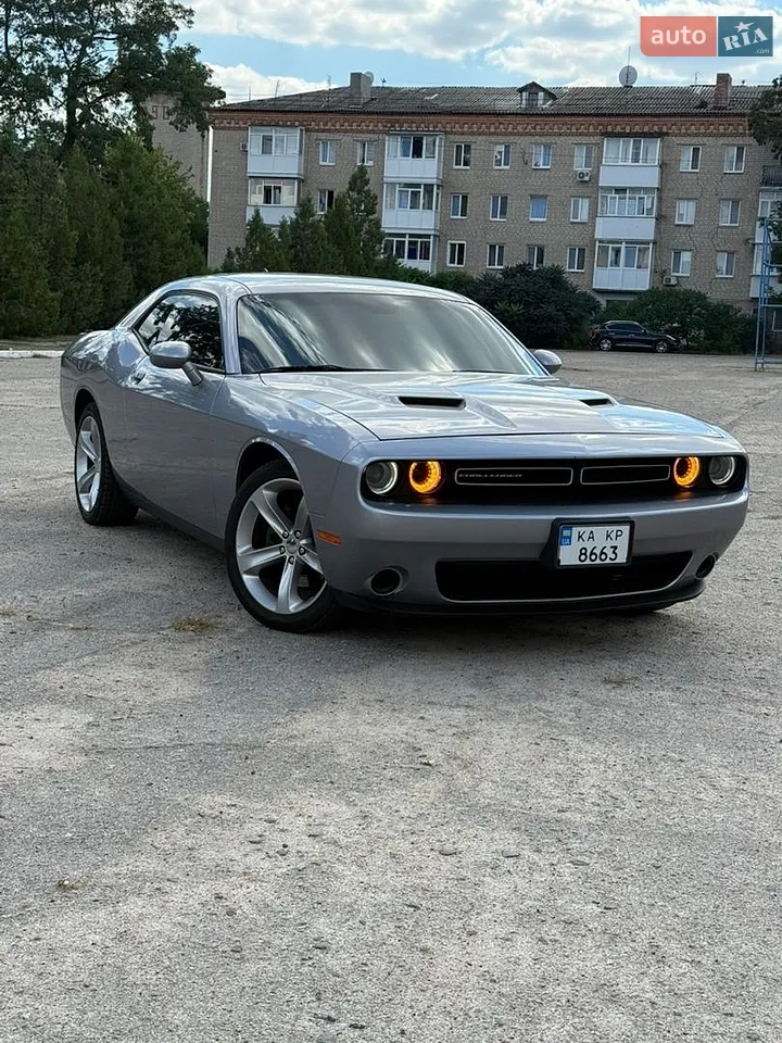 2016 Dodge Challenger - мініатюра 10
