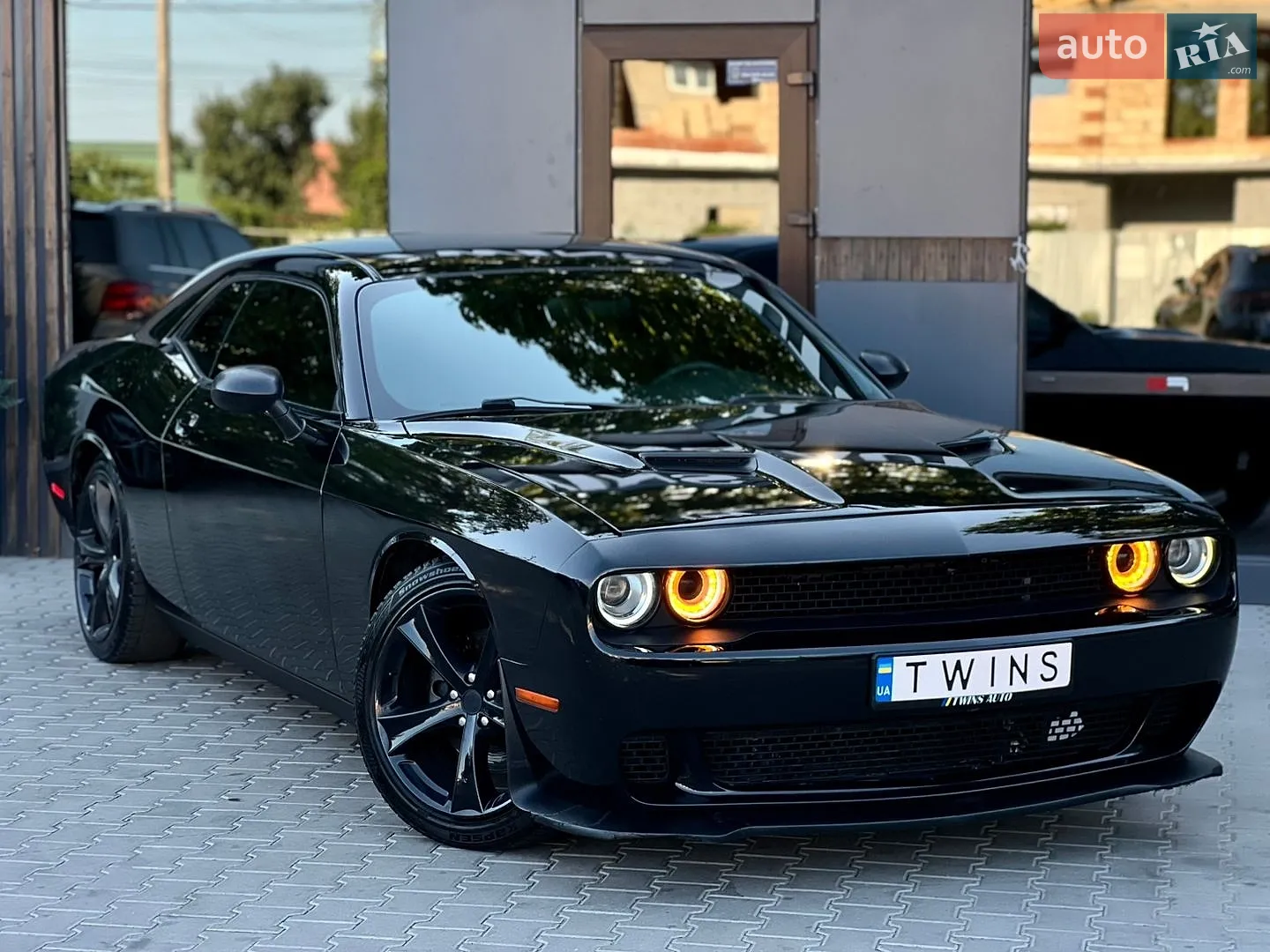 2016 Dodge Challenger - мініатюра 3