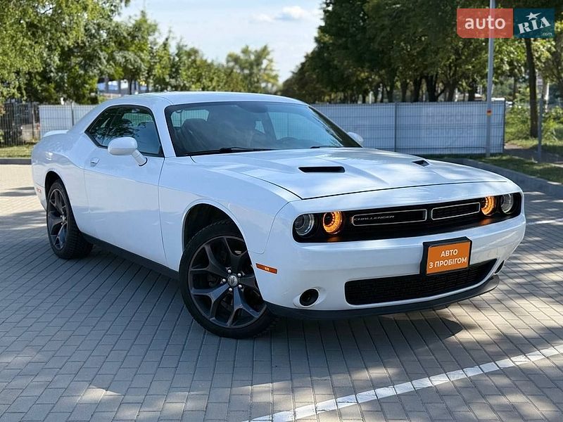 Купе Dodge Challenger 2019 в Дніпрі