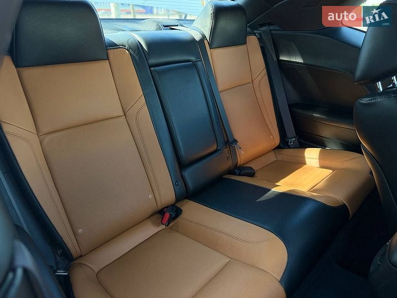 Купе Dodge Challenger 2019 в Дніпрі