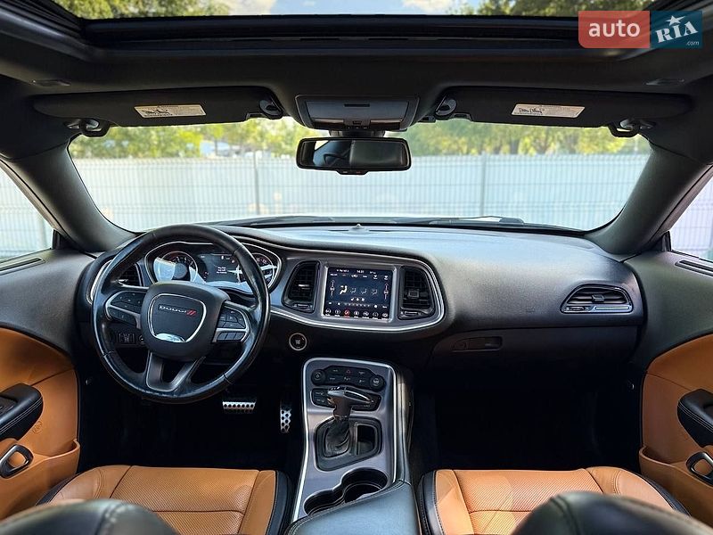 Купе Dodge Challenger 2019 в Дніпрі