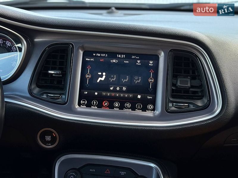 Купе Dodge Challenger 2019 в Дніпрі