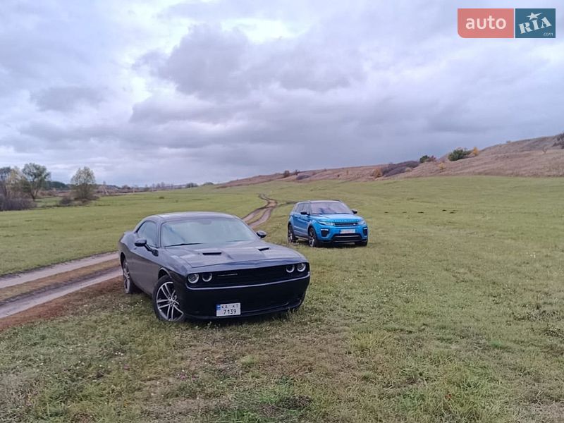 Купе Dodge Challenger 2018 в Полтаве