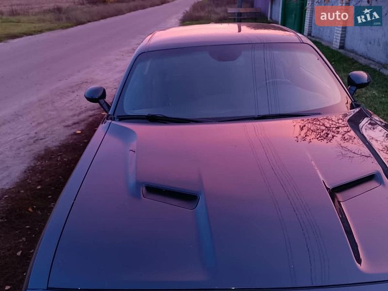Купе Dodge Challenger 2018 в Полтаве