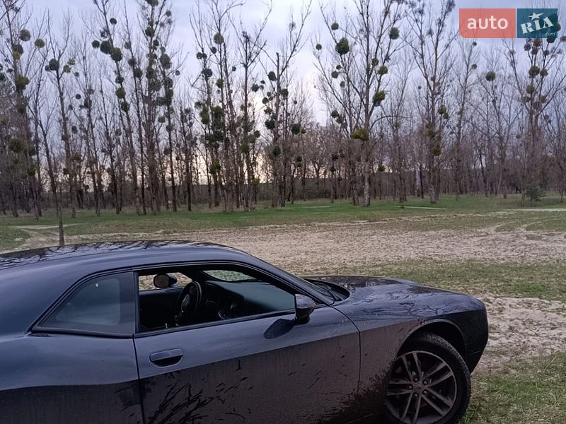 Купе Dodge Challenger 2018 в Полтаве