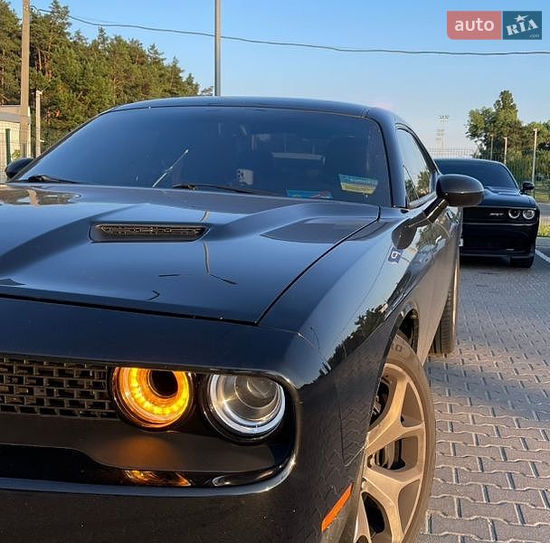 Купе Dodge Challenger 2016 в Киеве фото 14 Купе Dodge Challenger 2016 в Киеве