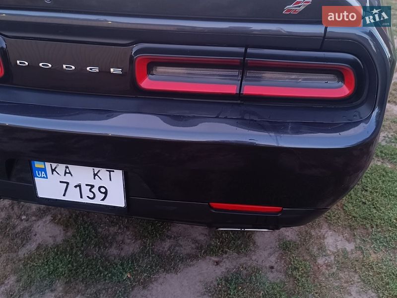Купе Dodge Challenger 2018 в Полтаве