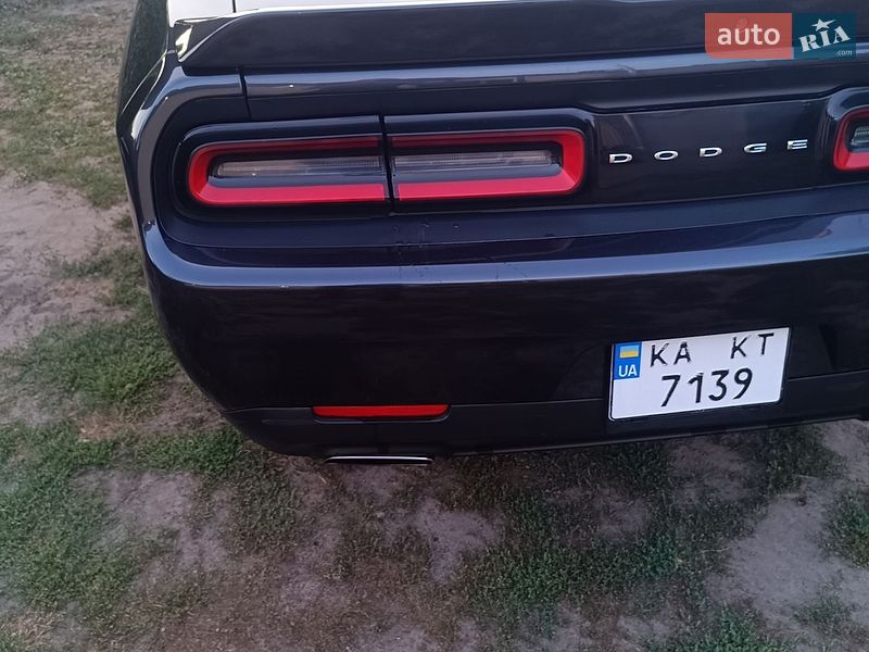 Купе Dodge Challenger 2018 в Полтаве
