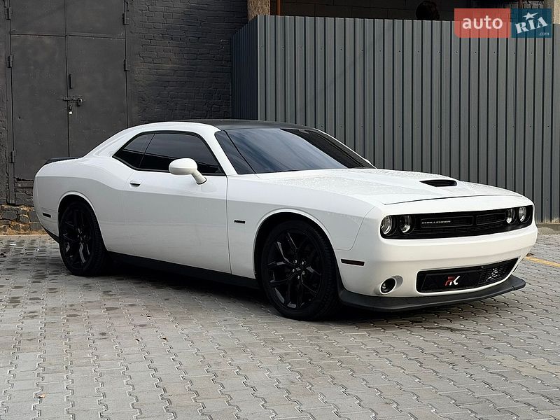 Купе Dodge Challenger 2019 в Києві