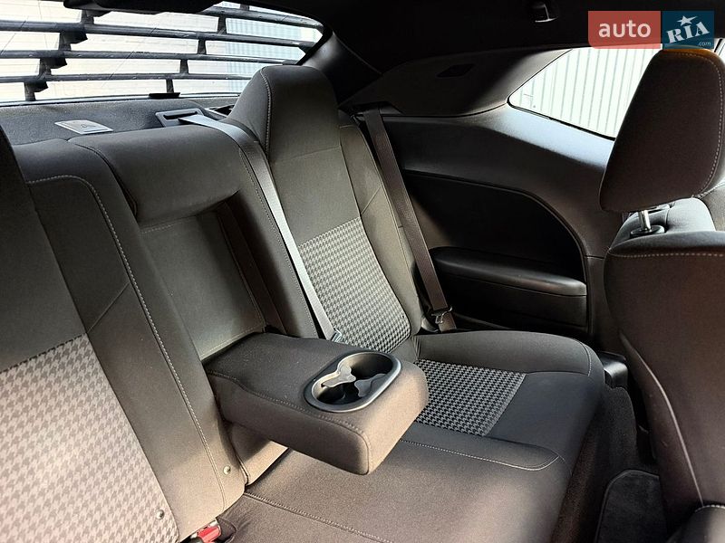 Купе Dodge Challenger 2019 в Києві