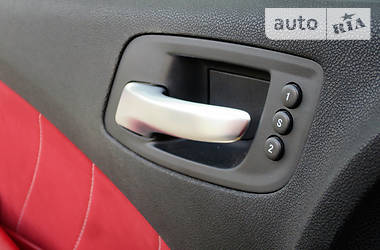 Седан Dodge Charger 2012 в 
