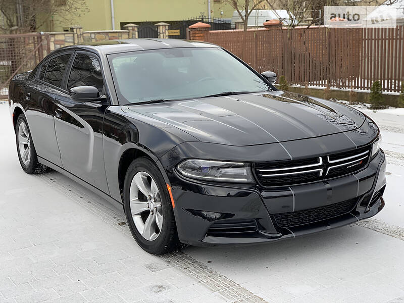 Седан Dodge Charger 2015 в Ивано-Франковске