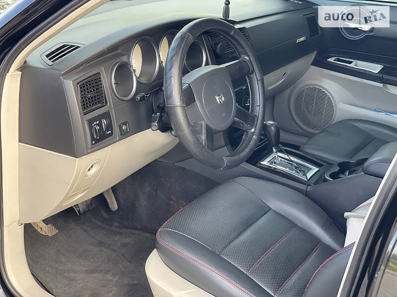 Седан Dodge Charger 2005 в Ивано-Франковске