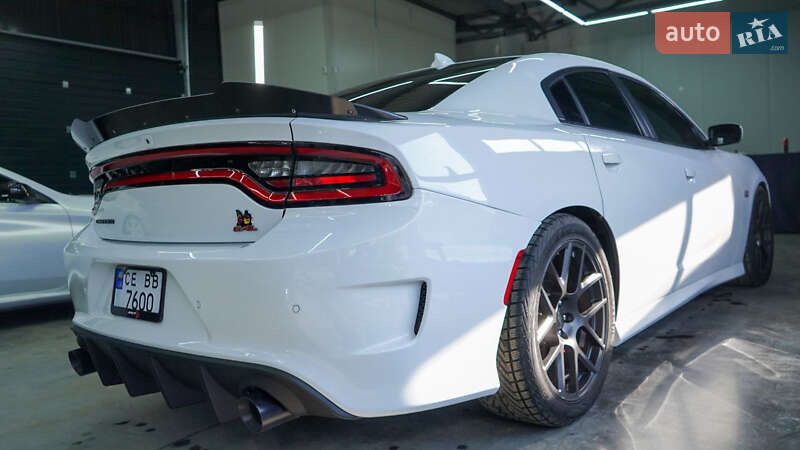 Седан Dodge Charger 2018 в Чернівцях