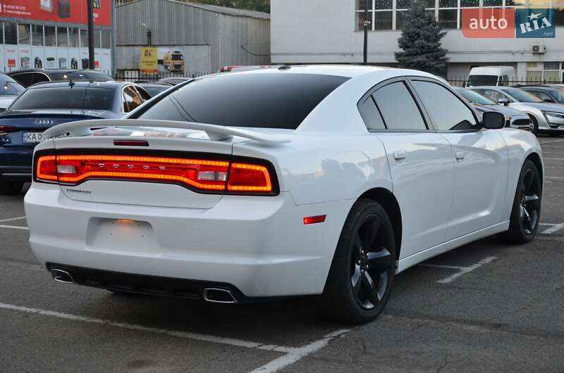 Седан Dodge Charger 2014 в Днепре фото 10 Седан Dodge Charger 2014 в Днепре