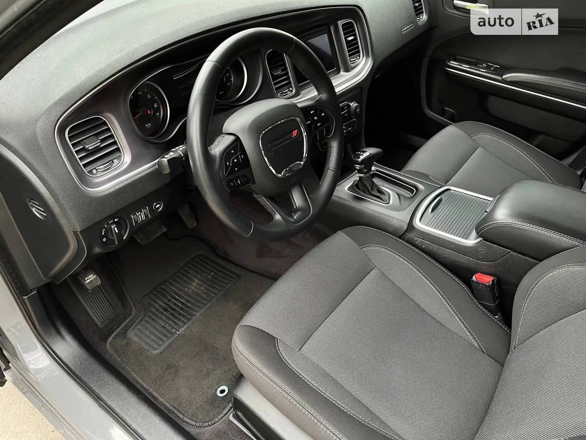 2018 Dodge Charger - мініатюра 14