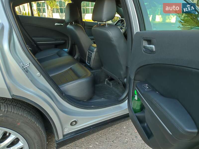 Седан Dodge Charger 2019 в Николаеве