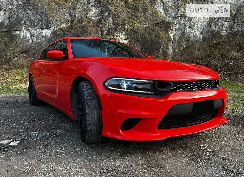 Седан Dodge Charger 2019 в Львове