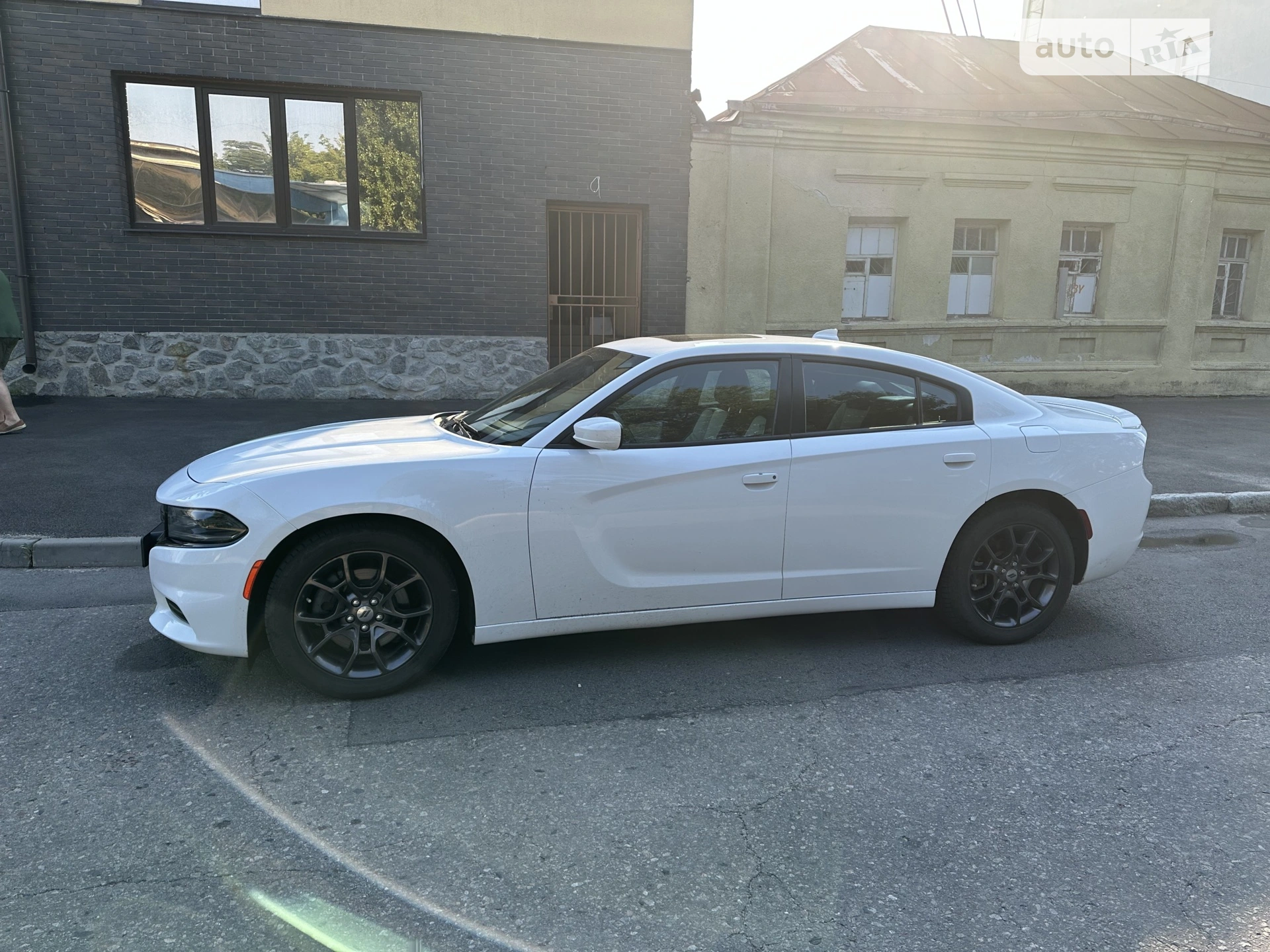 2017 Dodge Charger - мініатюра 17