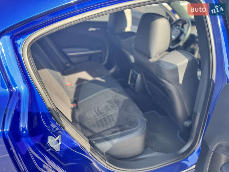 Седан Dodge Charger 2019 в Киеве
