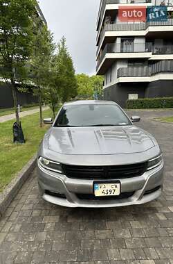 Седан Dodge Charger 2015 в 