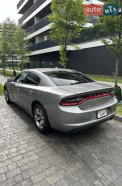 Седан Dodge Charger 2015 в 