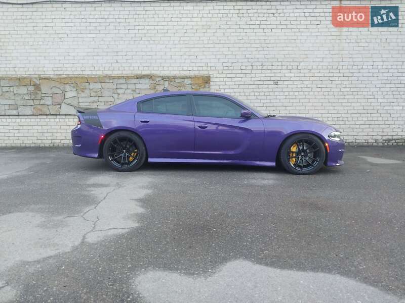 Седан Dodge Charger 2018 в 
