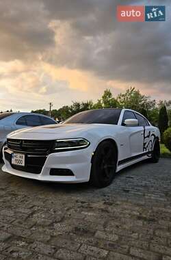 Седан Dodge Charger 2016 в Львові