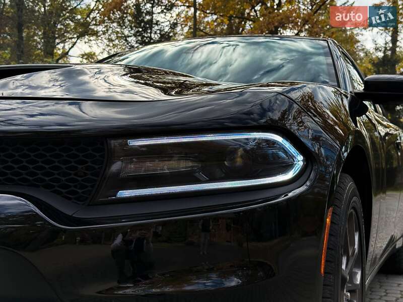 Седан Dodge Charger 2017 в Львове